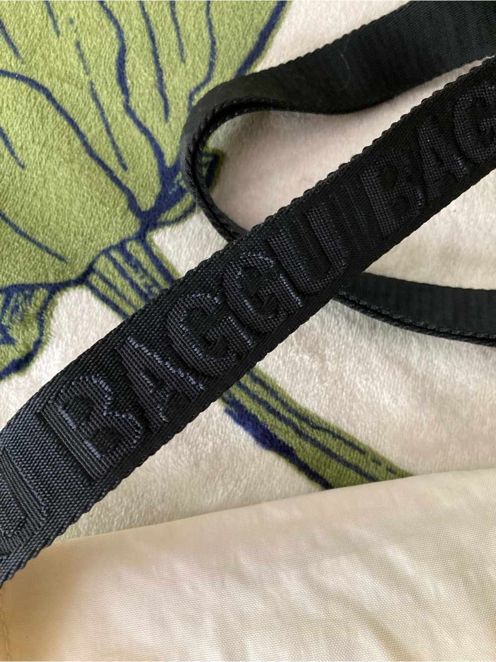 BAGGU Fanny Pack Belt Bag Sling - Picture 3 of 3